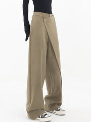 Brunhilde - Pantalon Large à Boutons et Coupe Asymétrique