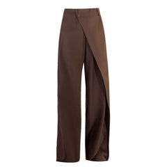 Brunhilde - Pantalon Large à Boutons et Coupe Asymétrique